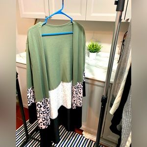 Leopard print Color block sweater